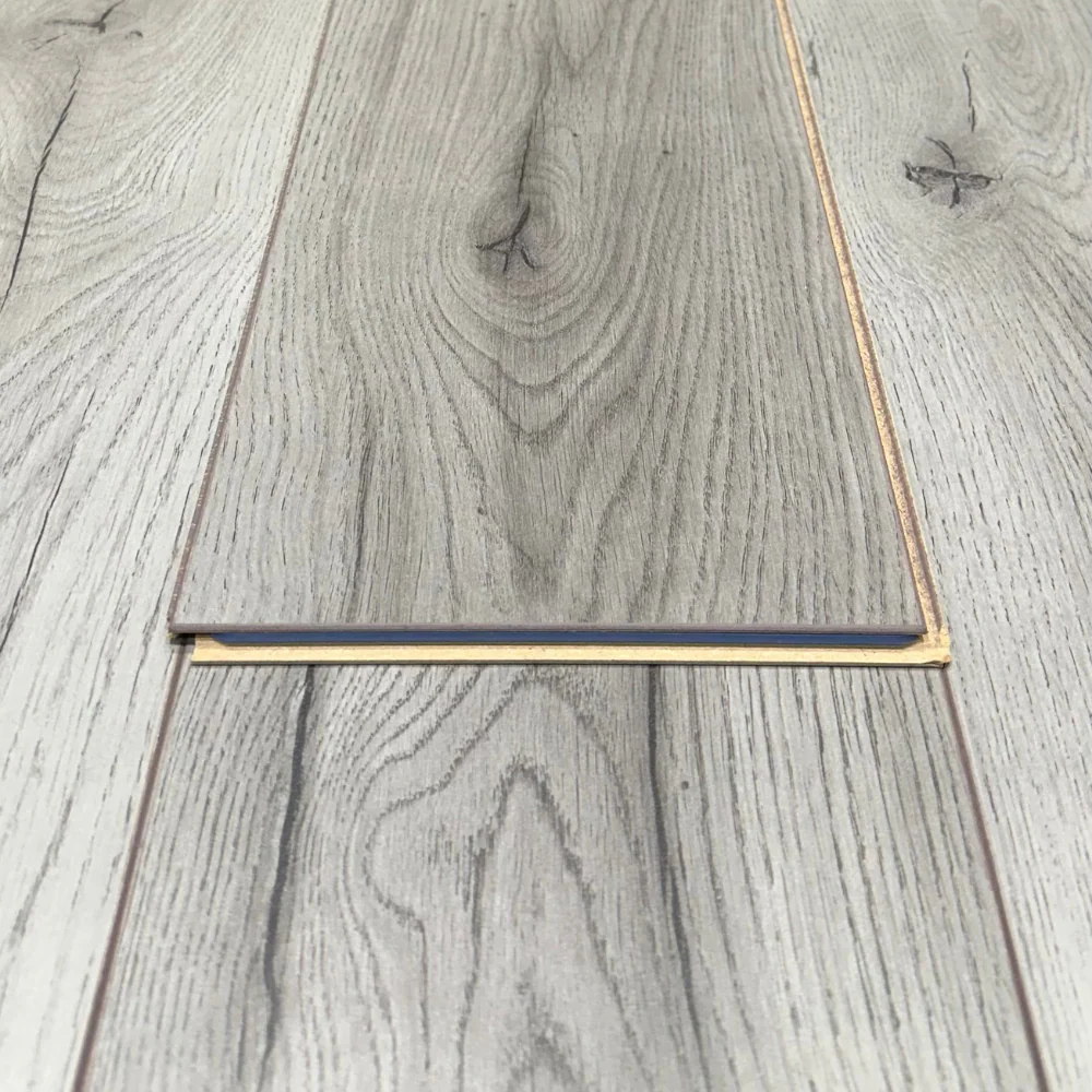 8mm Laminate Flooring Century Grey Oak Effect - Click System - Image 2