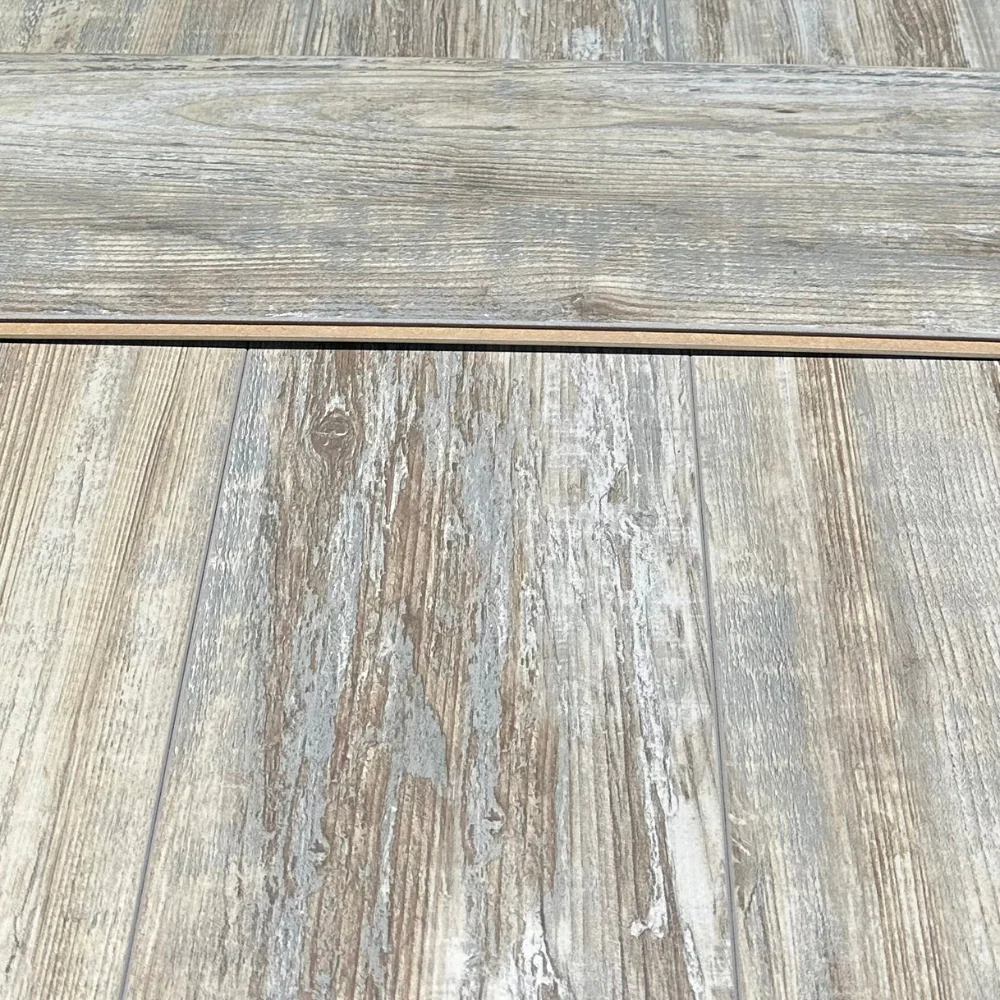 8mm Laminate Flooring Washed Old Pine Effect - Click System - Image 3