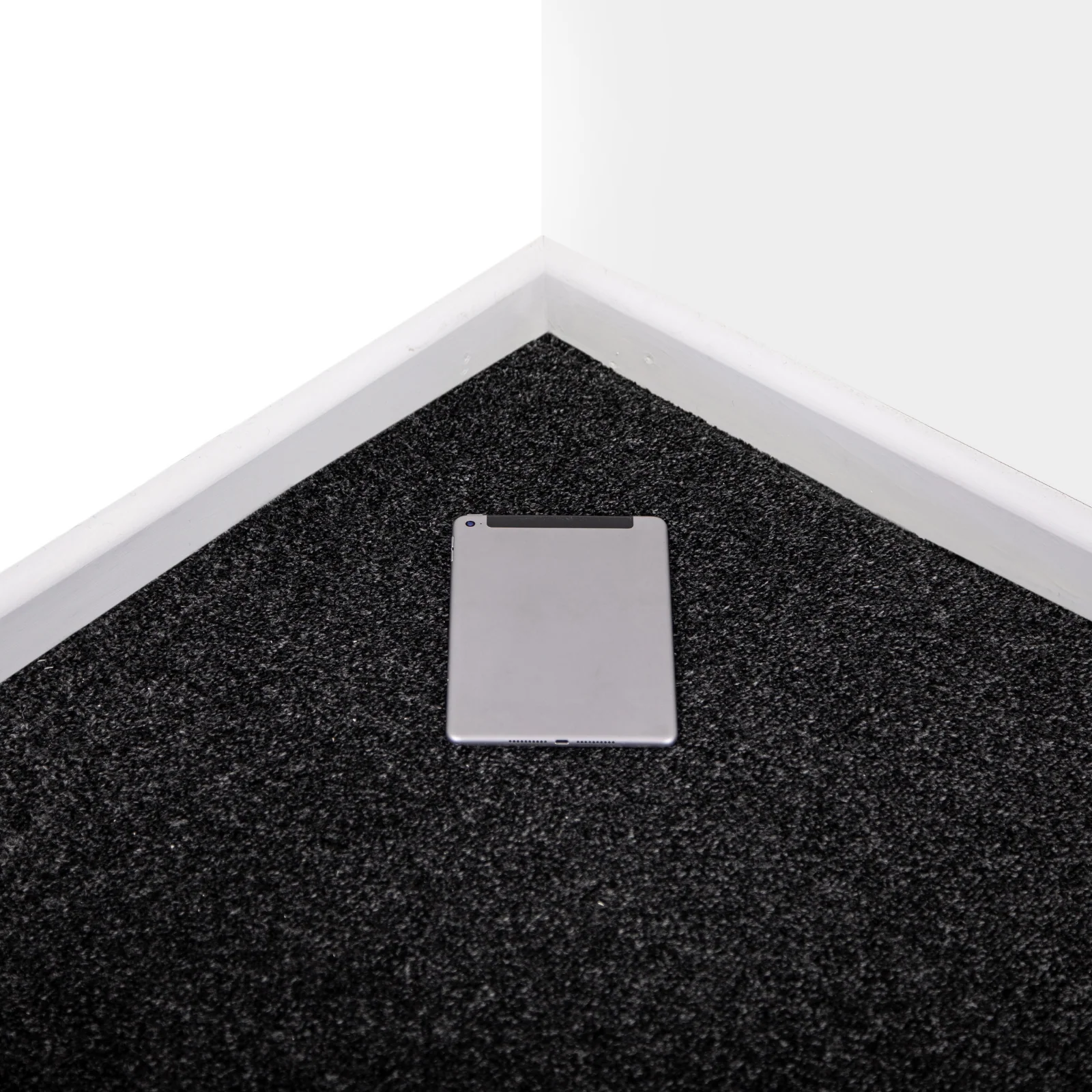 Black Soot Shade Soft Twist Carpet