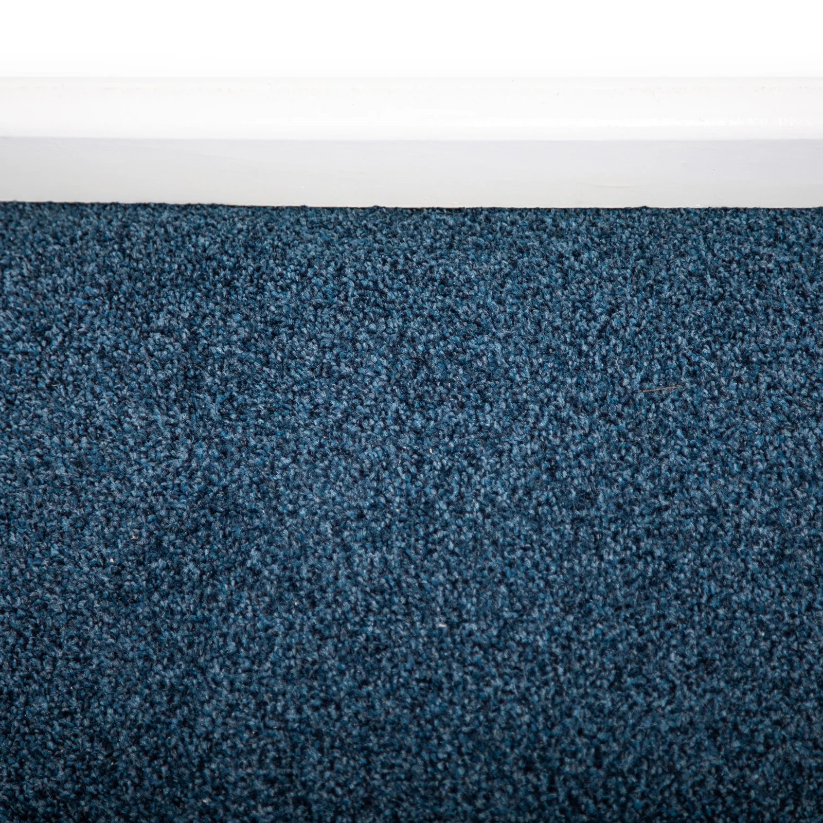 Blue Ocean Shade Soft Twist Carpet - Image 2