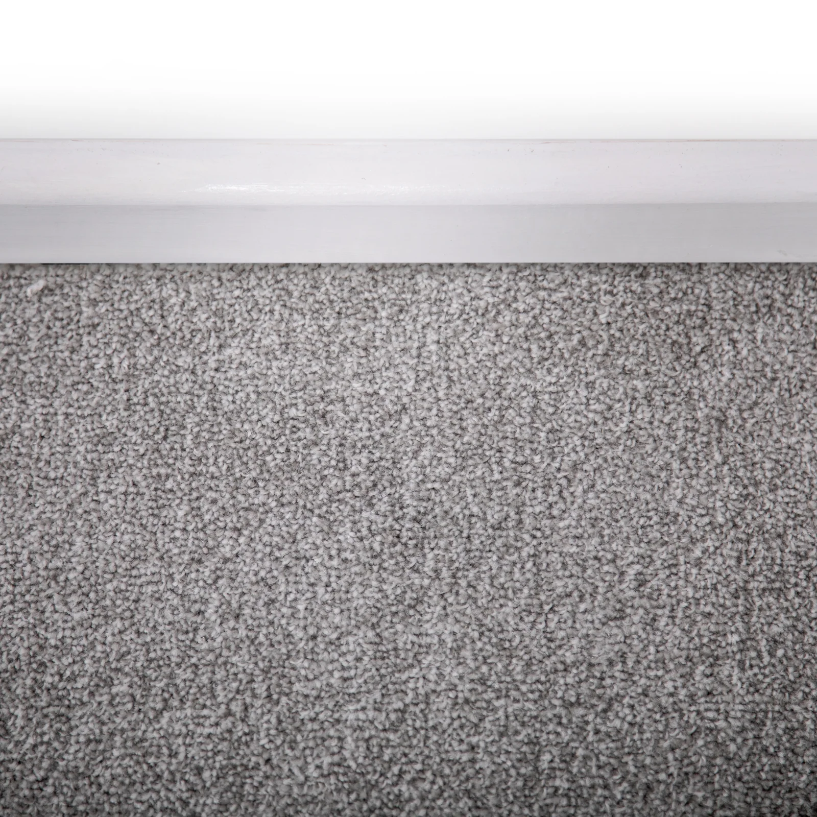 Crystal Shade Soft Luxury Saxony Carpet - Image 2