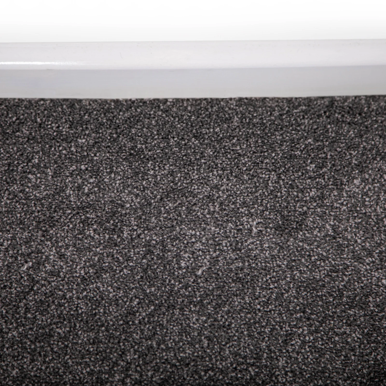 Frost Shade Luxury Thick Soft Saxony Carpet - Image 2