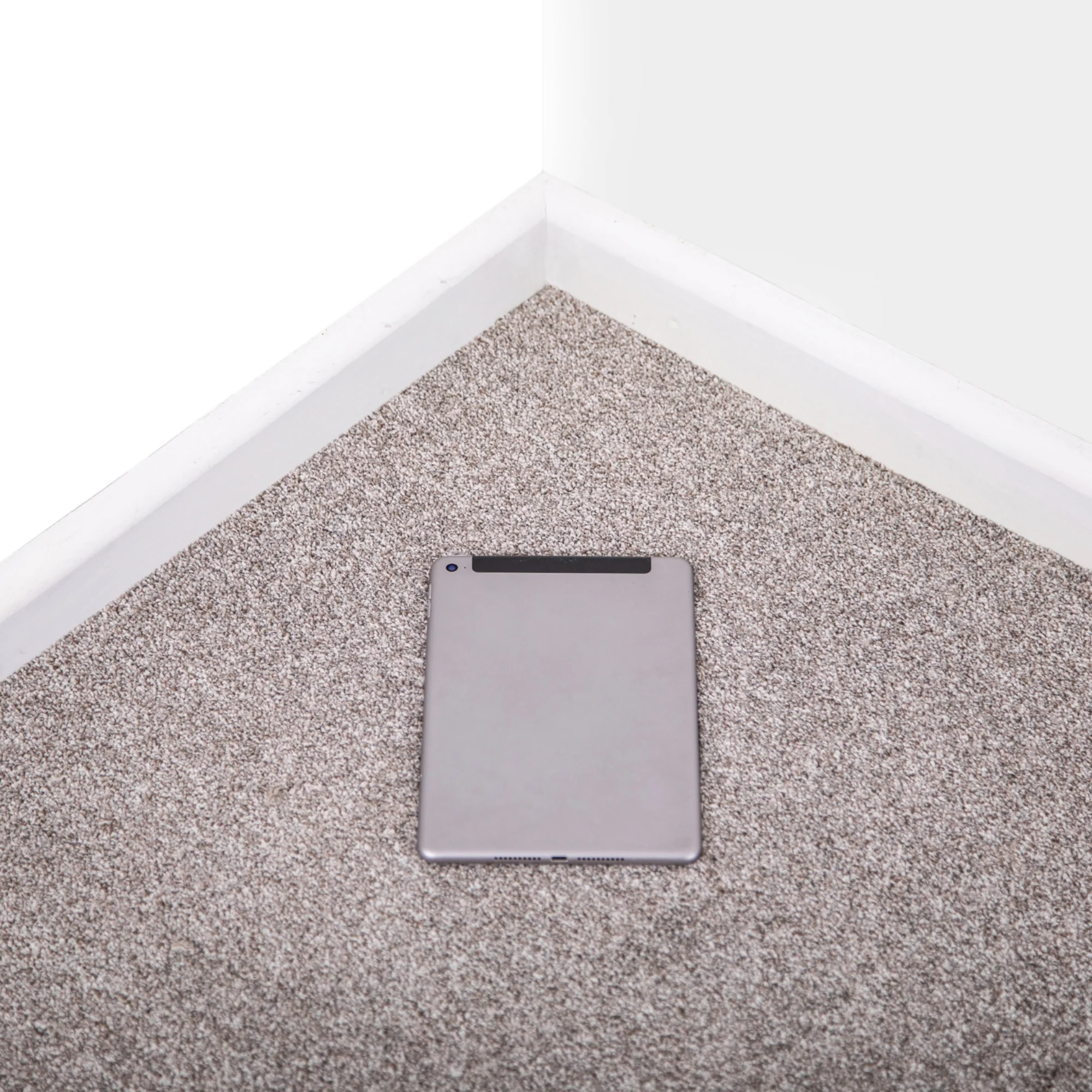 Mocha Shade Soft  Twist Carpet