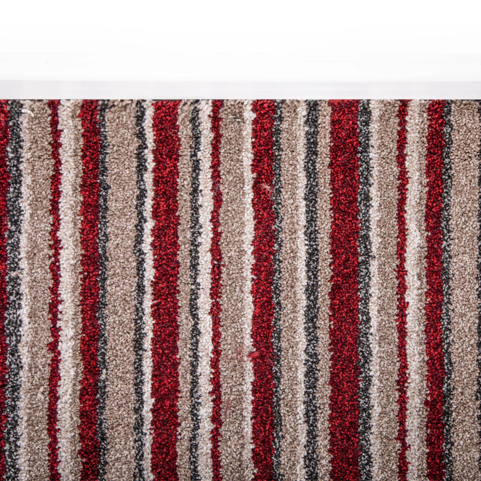 Red Stripy Strawberry Laces Shade Luxury Thick Soft Saxony Carpet - Image 2