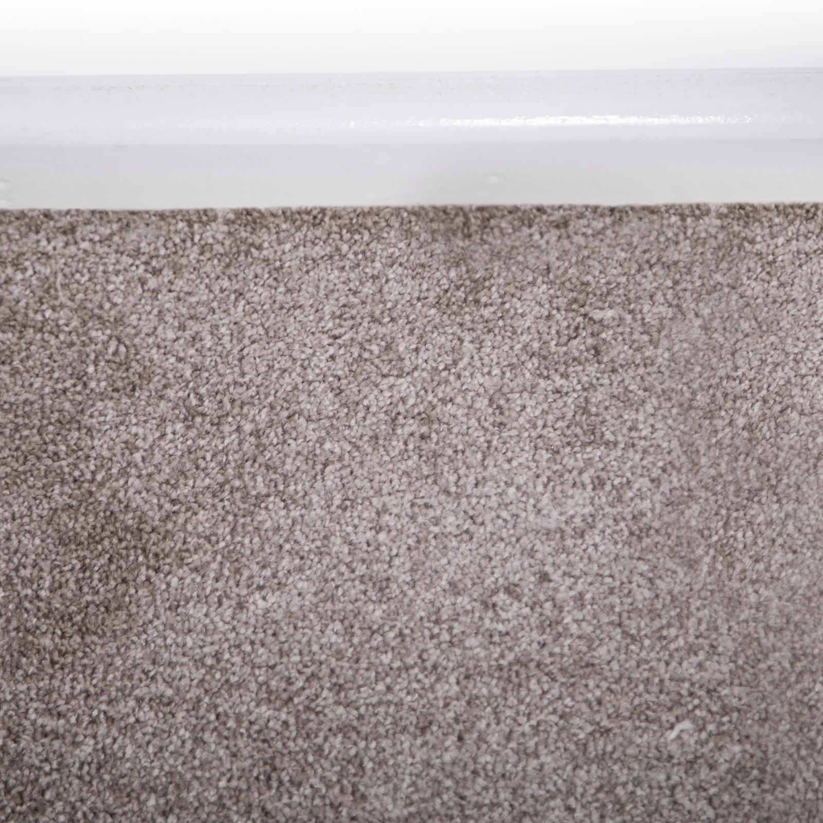 Soft Cream Pearl Shade Luxury Saxony Carpet - Image 2