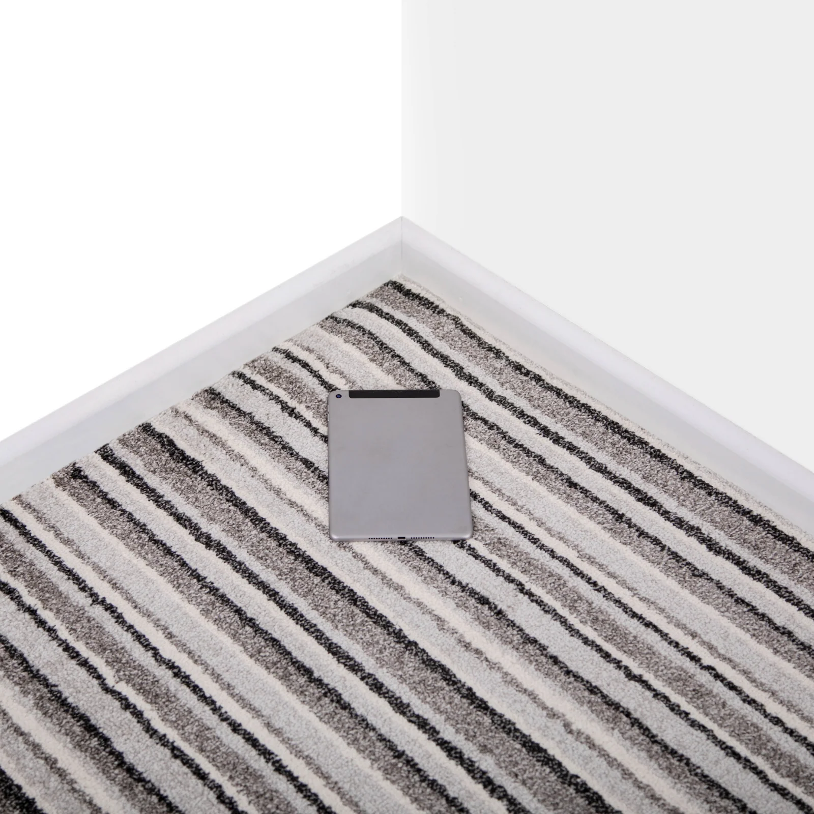 Stripy Liquorice Shade Luxury Thick Soft Saxony Carpet